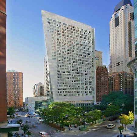 فندق سوفيتيل شيكاغو ماغنيفسنت مايل المظهر الخارجي الصورة The building in 2018