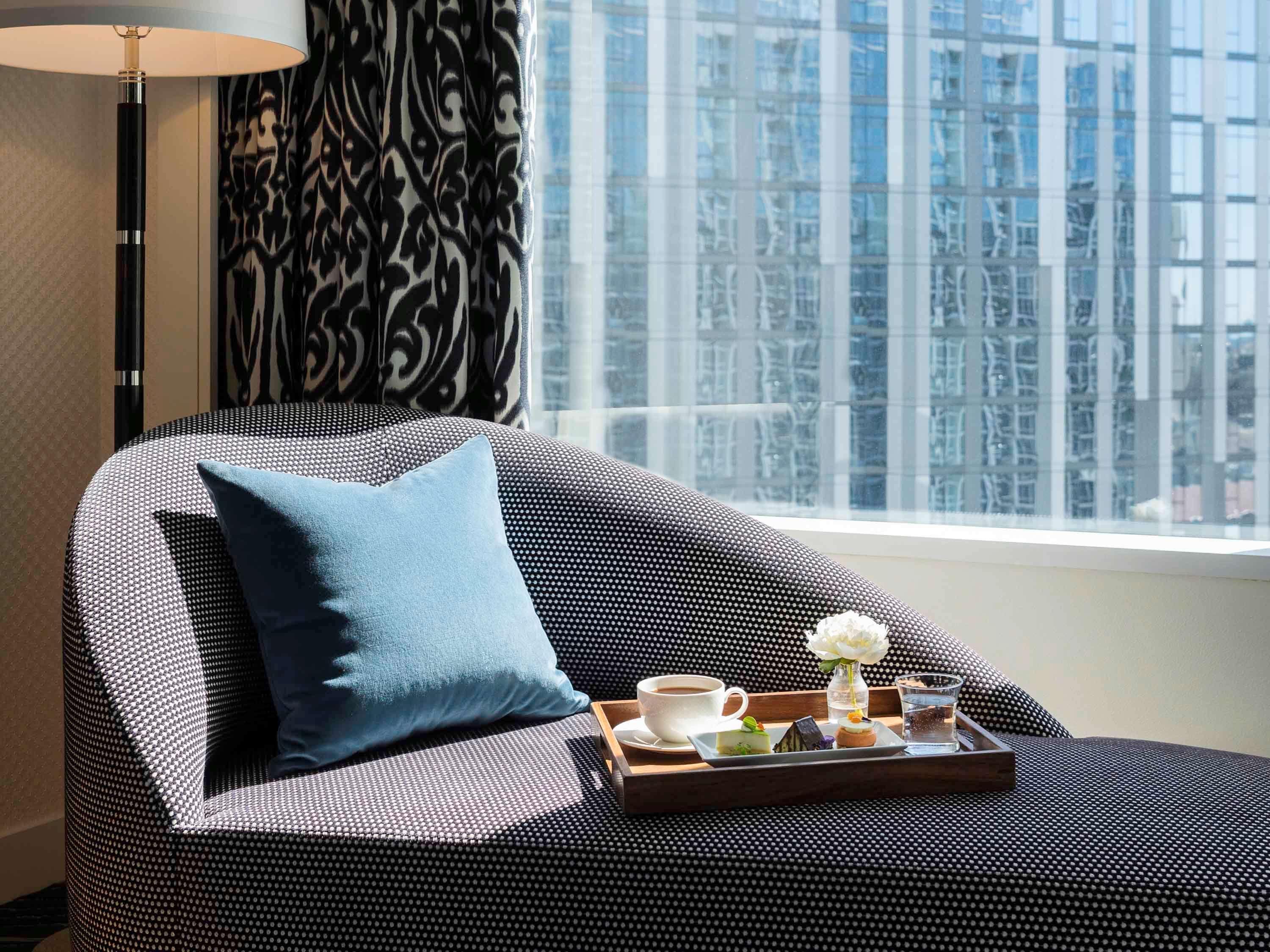 فندق سوفيتيل شيكاغو ماغنيفسنت مايل المظهر الخارجي الصورة A room at the hotel