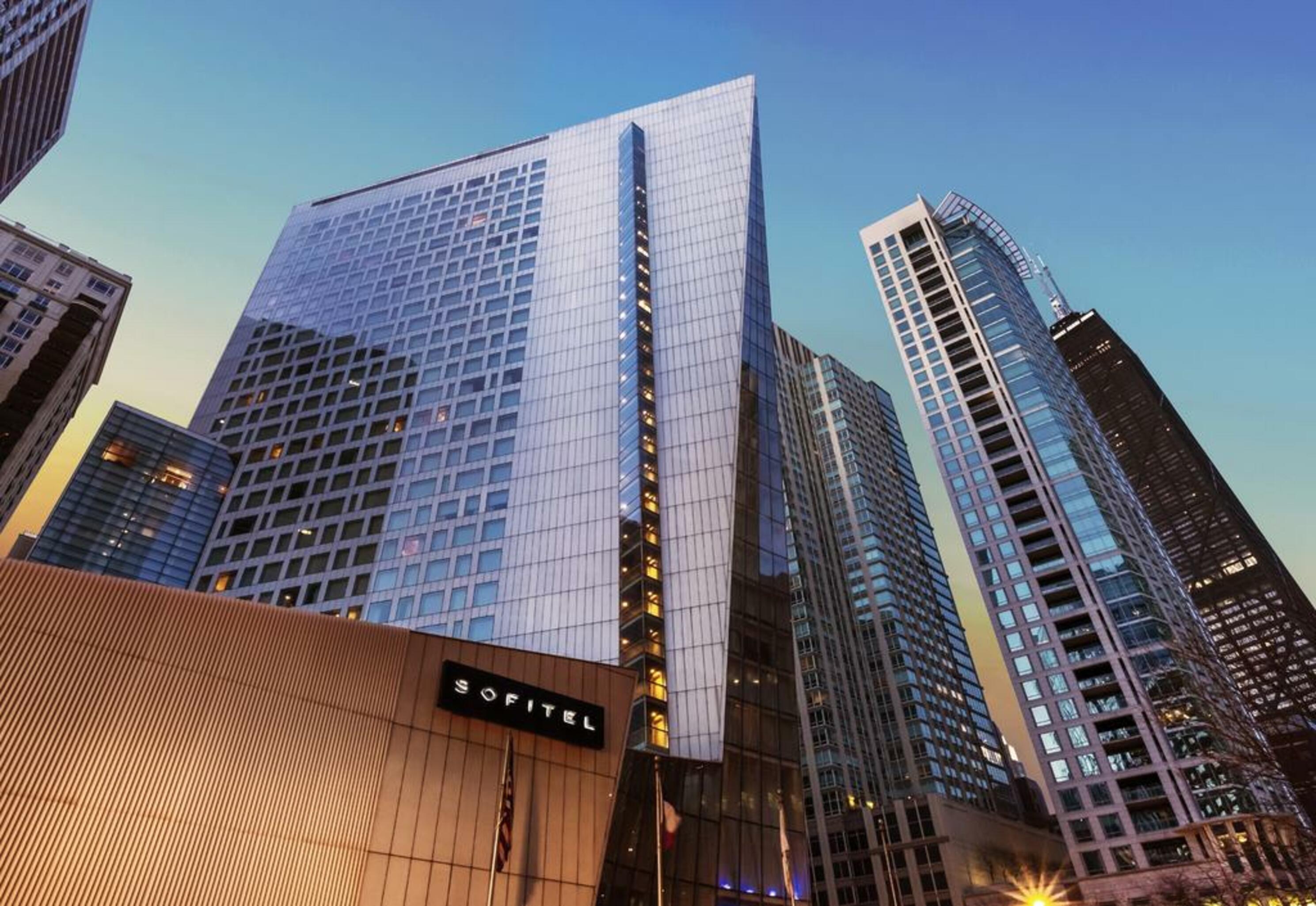 فندق سوفيتيل شيكاغو ماغنيفسنت مايل المظهر الخارجي الصورة The hotel in 2014