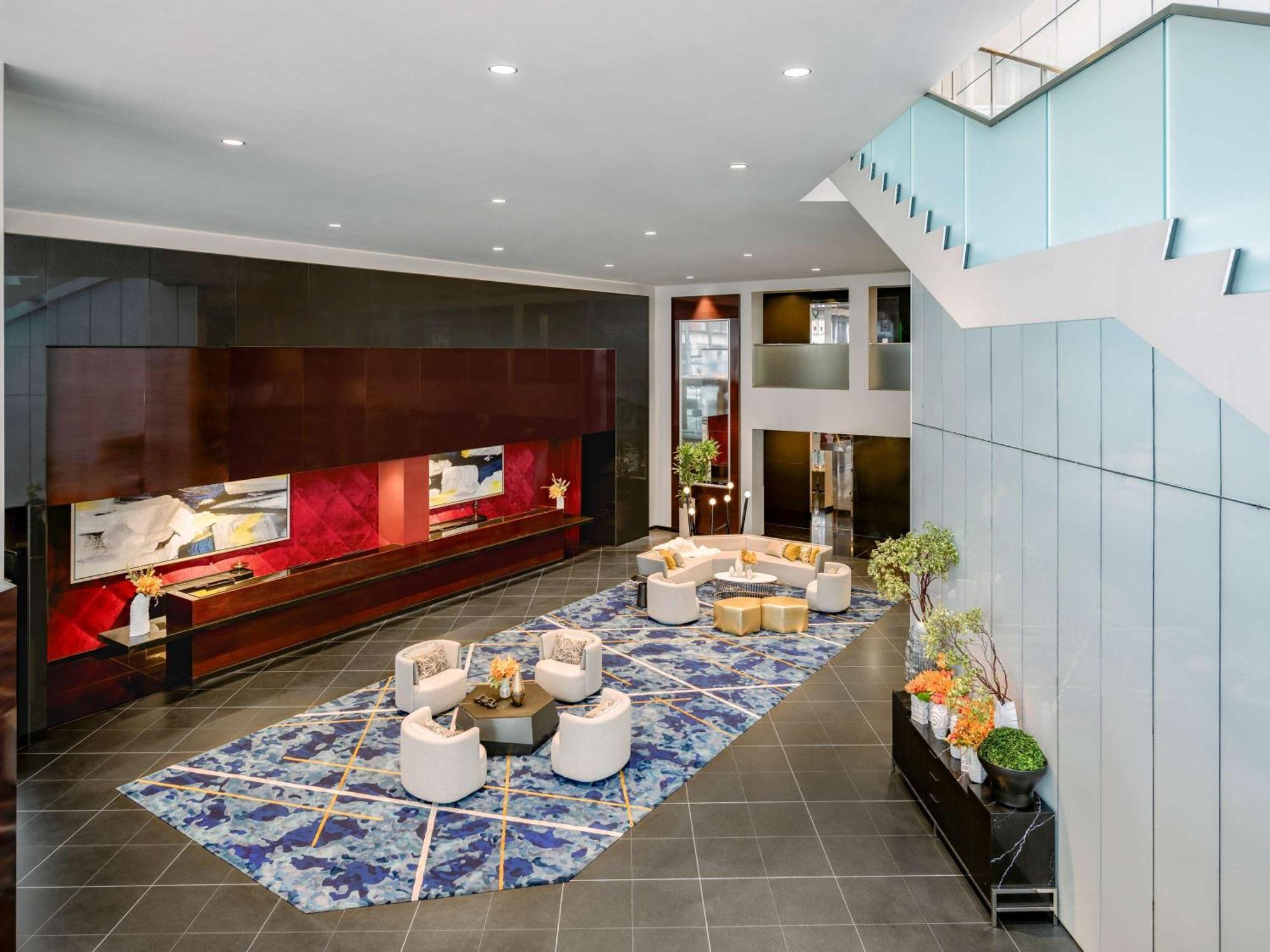 فندق سوفيتيل شيكاغو ماغنيفسنت مايل المظهر الخارجي الصورة The lobby of the hotel